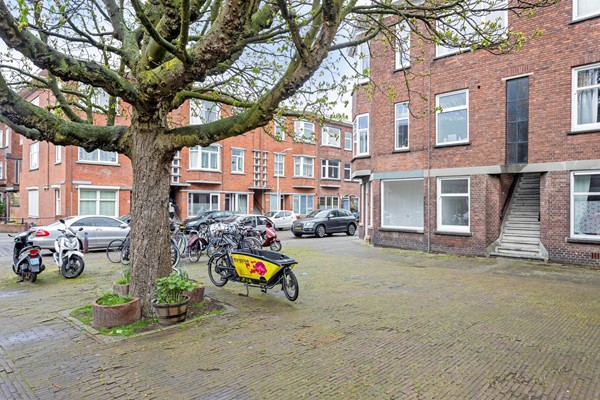 Medium property photo - Hoenderloostraat 4, 2573 RM Den Haag