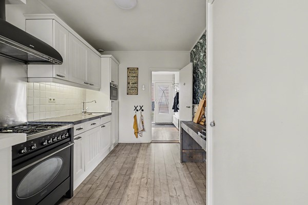 Medium property photo - Koningin Julianastraat 4, 4033 EJ Lienden