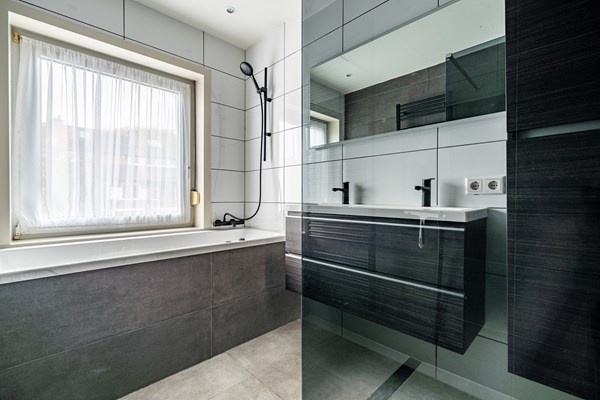 Medium property photo - Paradijsstraat 96, 2275 ES Voorburg