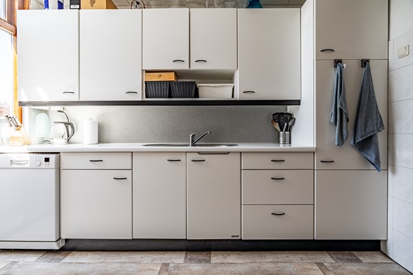 Medium property photo - Van de Wateringelaan 147, 2274 CD Voorburg