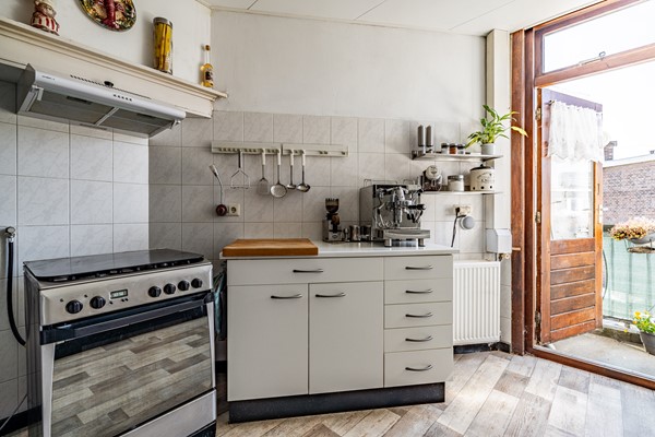 Medium property photo - Van de Wateringelaan 147, 2274 CD Voorburg