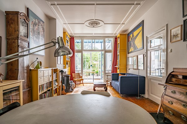 Medium property photo - Koningsplein 87, 2611 XG Delft