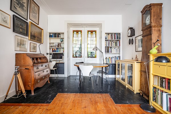 Medium property photo - Koningsplein 87, 2611 XG Delft