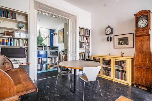 Medium property photo - Koningsplein 87, 2611 XG Delft