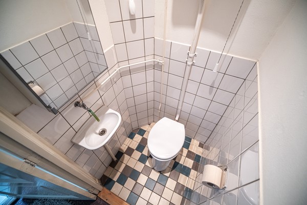 Medium property photo - Koningsplein 87, 2611 XG Delft