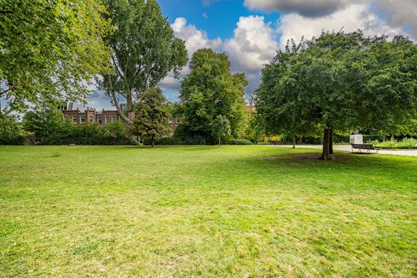 Medium property photo - Koningsplein 87, 2611 XG Delft