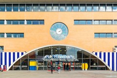 Newcurb makelaars verhuurmakelaar woning verhuren Hilversum Station Hilversum.jpg
