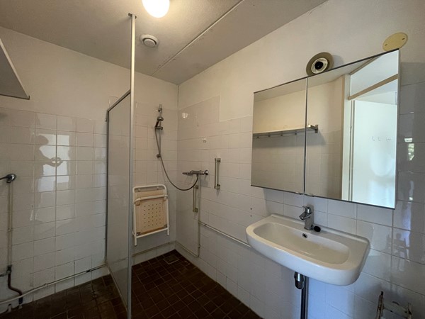 Medium property photo - Van Ollefenstraat 64, 1065 LL Amsterdam