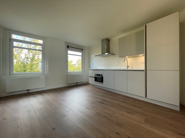 Medium property photo - Willem de Zwijgerlaan 353-3, 1055 RB Amsterdam