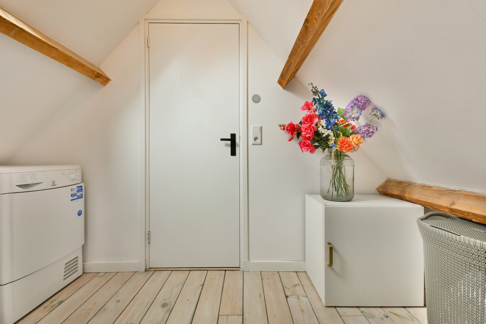 Tussenwoning te koop: Kostverloren 54, Laren