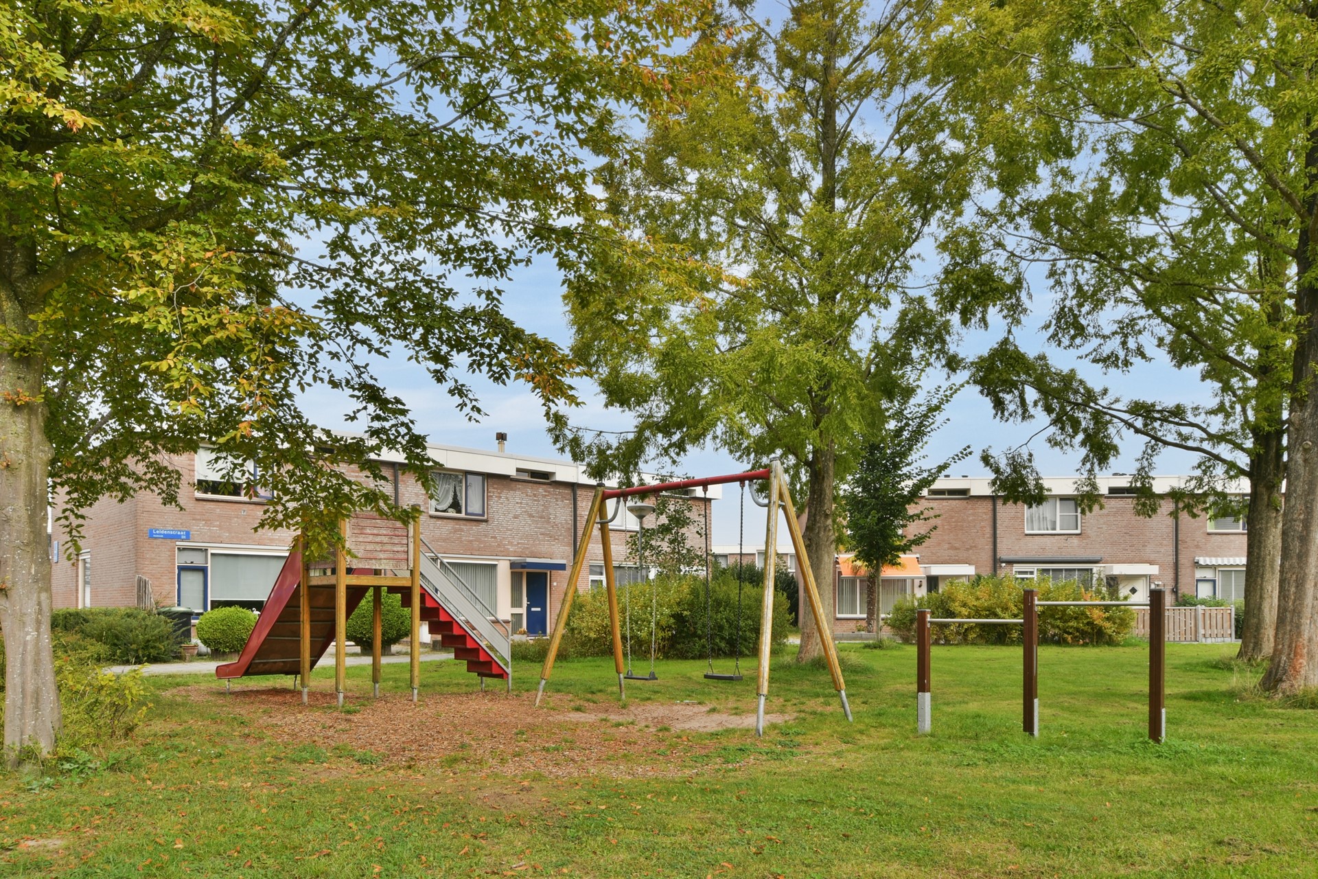 Tussenwoning te koop: 's-Gravenhagehof 59, Almere
