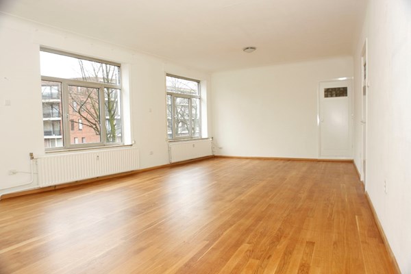 Medium property photo - Claes de Vrieselaan 162A, 3021 JZ Rotterdam