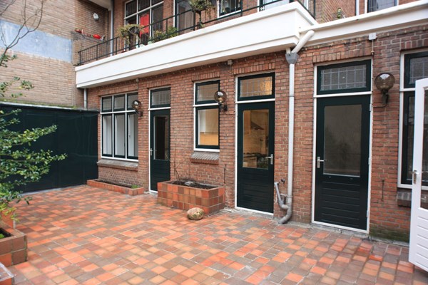 Medium property photo - Claes de Vrieselaan 162A, 3021 JZ Rotterdam