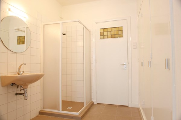 Medium property photo - Claes de Vrieselaan 162A, 3021 JZ Rotterdam