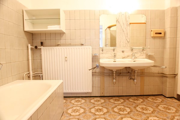 Medium property photo - Claes de Vrieselaan 162A, 3021 JZ Rotterdam