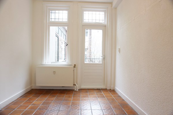 Medium property photo - Claes de Vrieselaan 162A, 3021 JZ Rotterdam