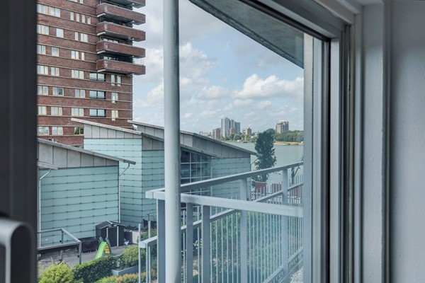 Medium property photo - Puck van Heelstraat 64, 3077 MG Rotterdam