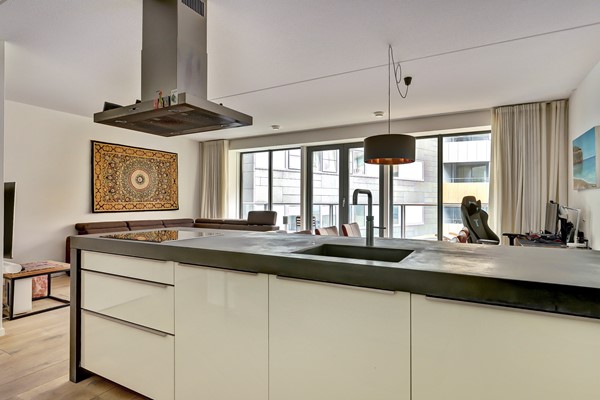 Medium property photo - Willem Frederik Hermansstraat 47, 1011 DG Amsterdam