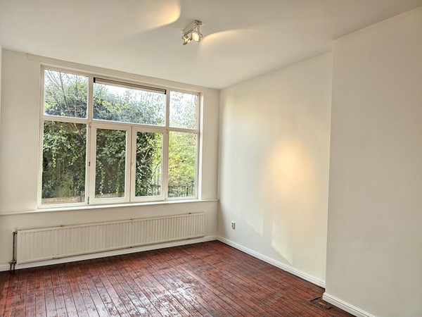 Medium property photo - Van Weelstraat 37A, 3022 ZB Rotterdam