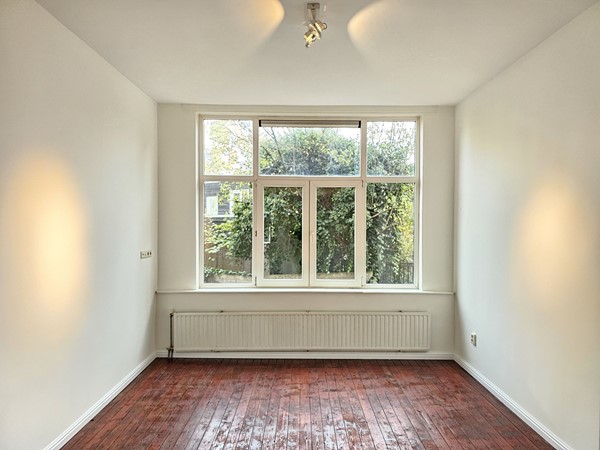 Medium property photo - Van Weelstraat 37A, 3022 ZB Rotterdam