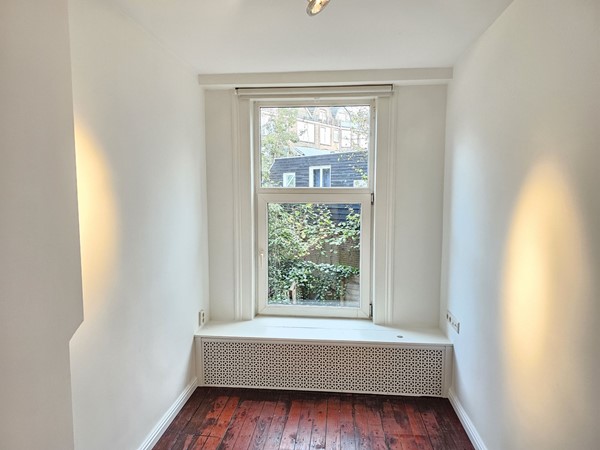 Medium property photo - Van Weelstraat 37A, 3022 ZB Rotterdam