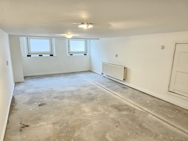 Medium property photo - Van Weelstraat 37A, 3022 ZB Rotterdam