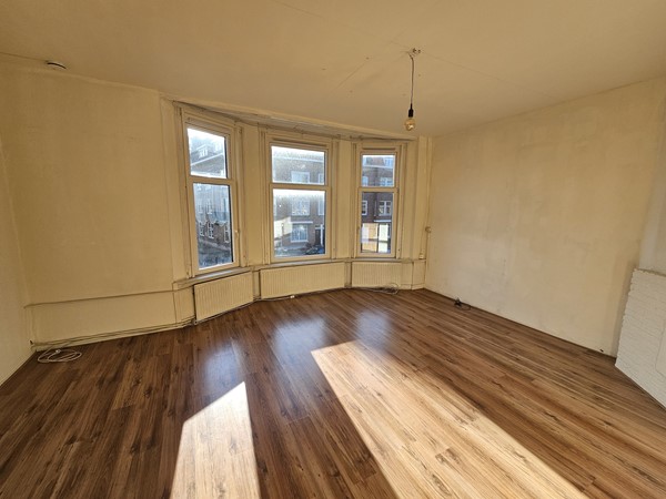 Medium property photo - Burgemeester Meineszplein 6B, 3022 XA Rotterdam