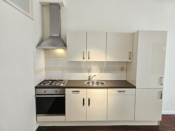 Medium property photo - Van Weelstraat 37A, 3022 ZB Rotterdam