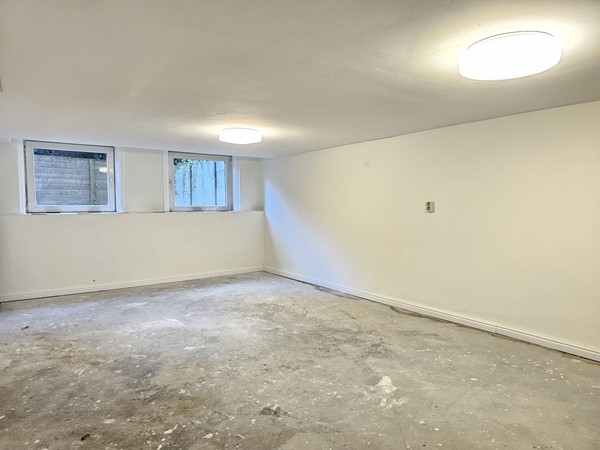 Medium property photo - Van Weelstraat 37A, 3022 ZB Rotterdam