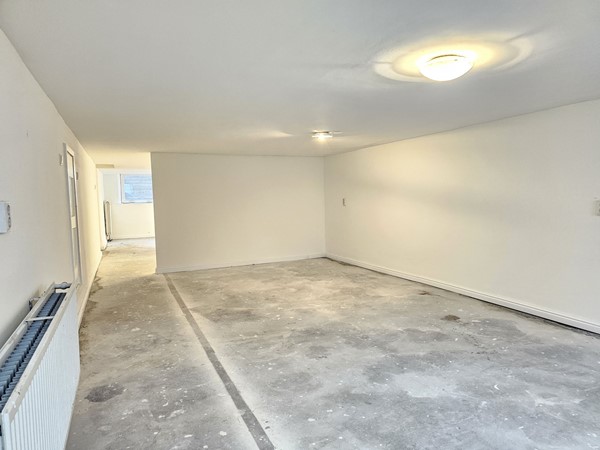 Medium property photo - Van Weelstraat 37A, 3022 ZB Rotterdam