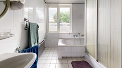 83-Leonardusdal-Verdieping-Bathroom.jpg