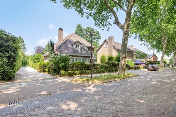 Medium property photo - Burgemeester Van Dommelenlaan 15, 5583 AP Waalre
