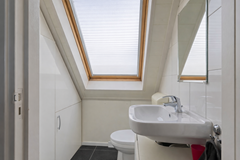Agatha Christielaan 17, zolder toilet.png
