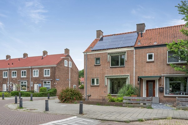 Medium property photo - Van Der Poelstraat 29, 1951 GL Velsen-Noord