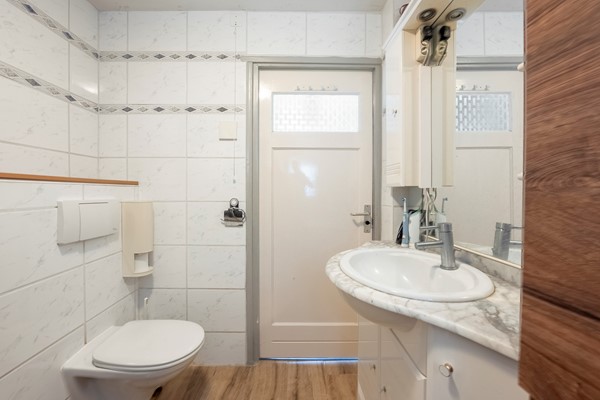 Medium property photo - Van Der Poelstraat 29, 1951 GL Velsen-Noord