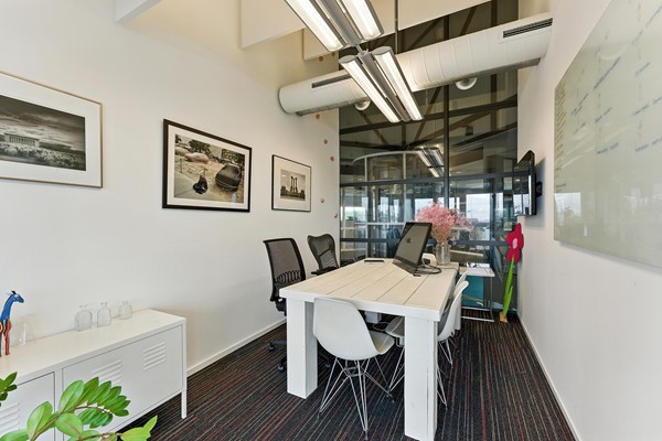 Medium property photo - K.P. van der Mandelelaan 110, 3062 MB Rotterdam