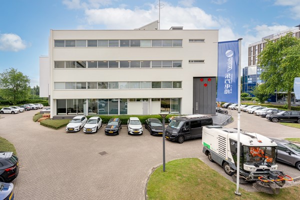 Medium property photo - K.P. van der Mandelelaan 110, 3062 MB Rotterdam