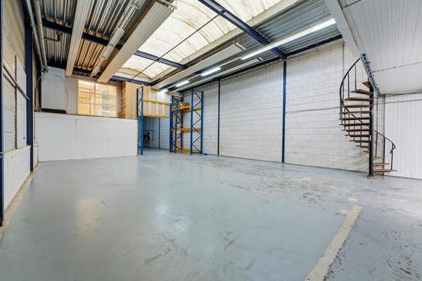 Medium property photo - Van 'T Hoffstraat 29, 2991 XP Barendrecht