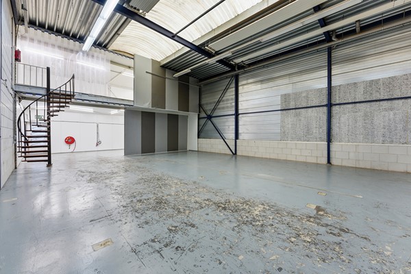 Medium property photo - Van 'T Hoffstraat 29, 2991 XP Barendrecht