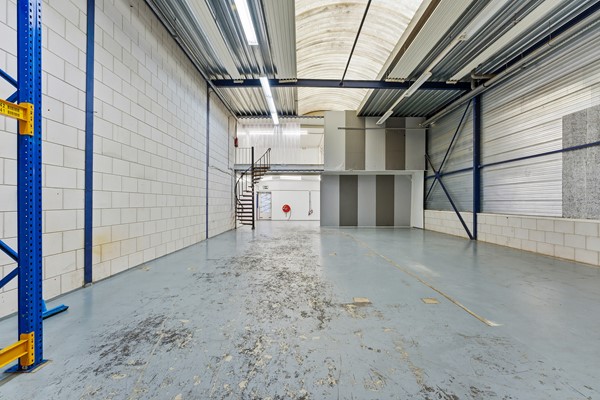 Medium property photo - Van 'T Hoffstraat 29, 2991 XP Barendrecht