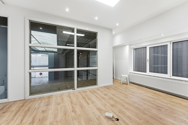 Medium property photo - Van 'T Hoffstraat 29, 2991 XP Barendrecht