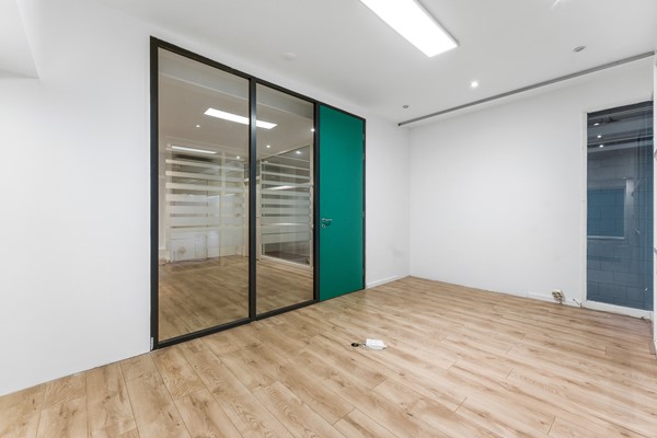 Medium property photo - Van 'T Hoffstraat 29, 2991 XP Barendrecht