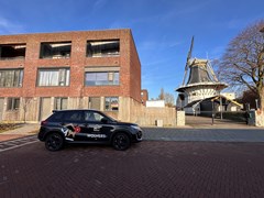 Verkocht: Ruim en luxe herenhuis met eigen parkeerplaats. Mooi wonen op een historierijke locatie in de geliefde woonwijk Gouwsluis en op loopafstand van het centrum van Alphen aan den Rijn. 