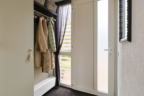 Medium property photo - Helmhof 2, 2403 VN Alphen aan den Rijn