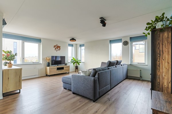 Medium property photo - De Oude Wereld 103, 2408 TL Alphen aan den Rijn