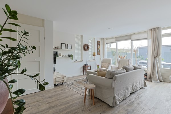 Medium property photo - De Oude Wereld 112, 2408 TM Alphen aan den Rijn