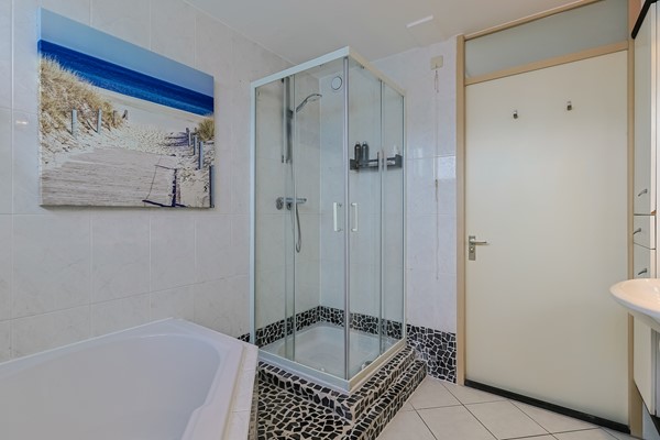 Medium property photo - De Oude Wereld 112, 2408 TM Alphen aan den Rijn