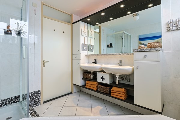 Medium property photo - De Oude Wereld 112, 2408 TM Alphen aan den Rijn