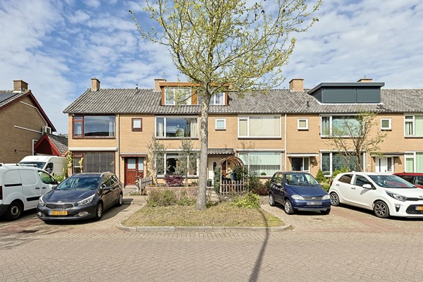 Medium property photo - Sterrenlaan 121, 2402 AV Alphen aan den Rijn