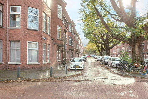 Medium property photo - Vliegwielstraat 2, 2516 XE Den Haag
